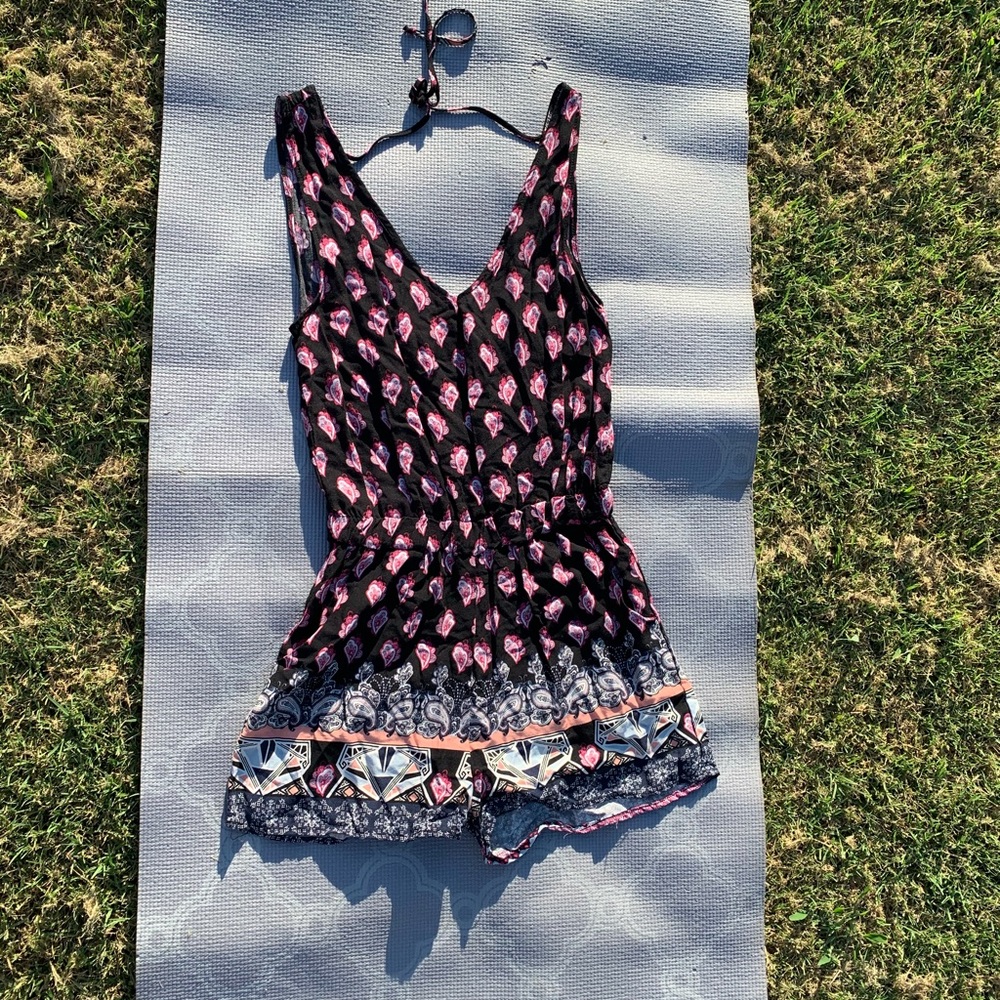 Romper - Picture 2 of 3
